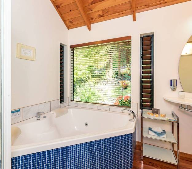 Bay of Islands Paihia Accommodation Apartments Spa Bath